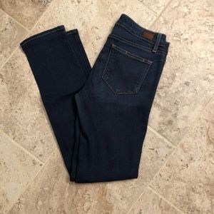 PAIGE Skyline Skinny Jeans, EUC, Size 28